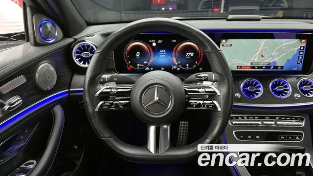 Mercedes-Benz E-Class 2021 — фото 13