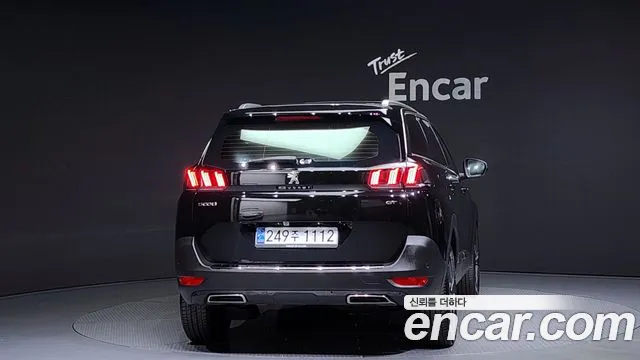 Peugeot 5008 2024 — фото 4