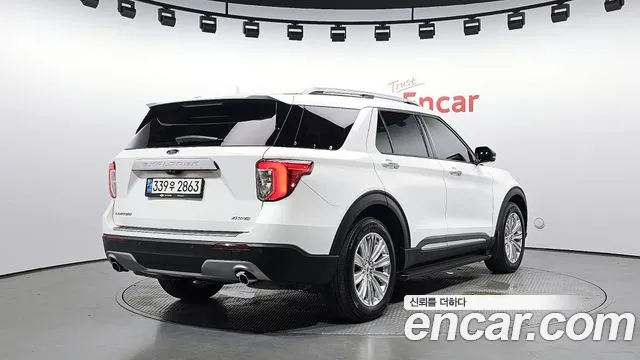 Ford Explorer 2021 — фото 2