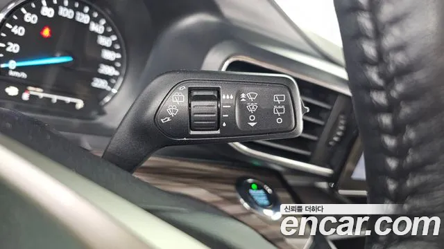Ford Explorer 2021 — фото 15