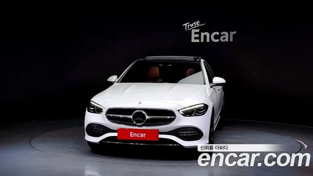 Mercedes-Benz C-Class 2023 — фото 3