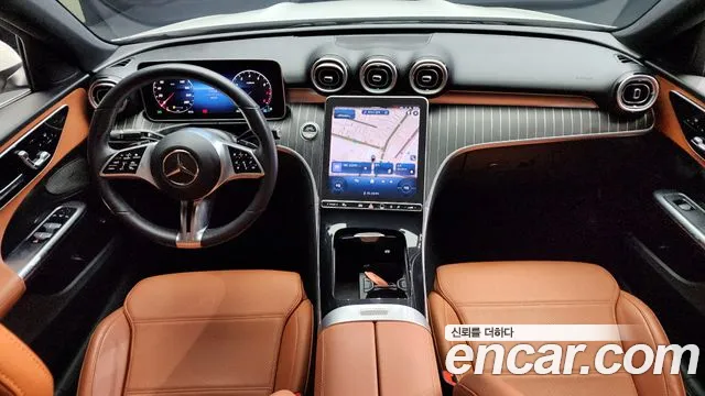 Mercedes-Benz C-Class 2023 — фото 7