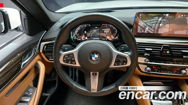 BMW 5-Series 2021 — фото 14