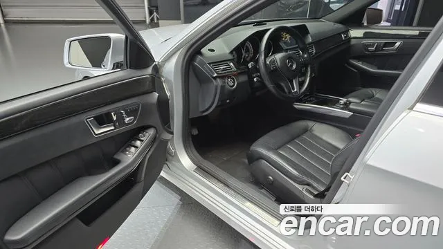 Mercedes-Benz E-Class 2014 — фото 11