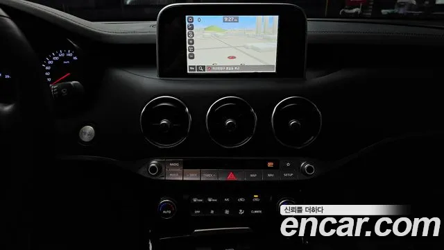 Kia Stinger 2018 — фото 14