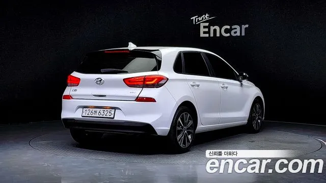 Hyundai i30 2017 — фото 2