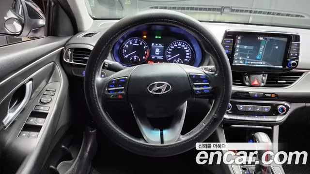 Hyundai i30 2017 — фото 13