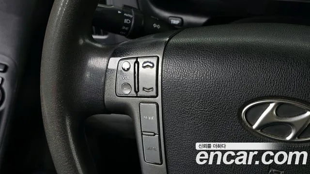 Hyundai Starex 2016 — фото 15