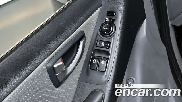 Hyundai Starex 2016 — фото 19