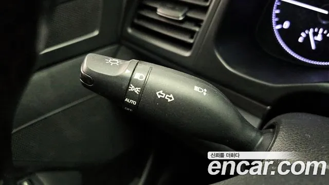 Hyundai AVANTE 2019 — фото 18