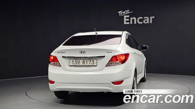 Hyundai Accent 2014 — фото 4