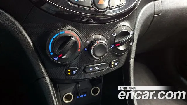 Hyundai Accent 2014 — фото 18