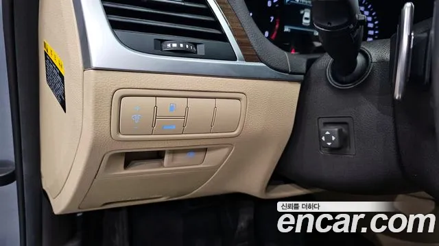 Genesis G80 2017 — фото 14