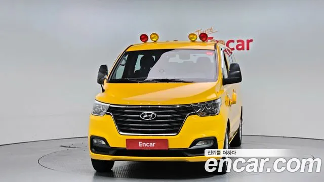 Hyundai Starex 2019 — фото 3