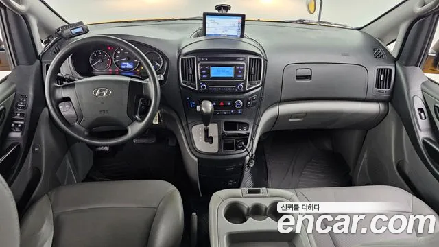 Hyundai Starex 2019 — фото 7