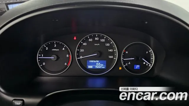 Hyundai Starex 2019 — фото 8
