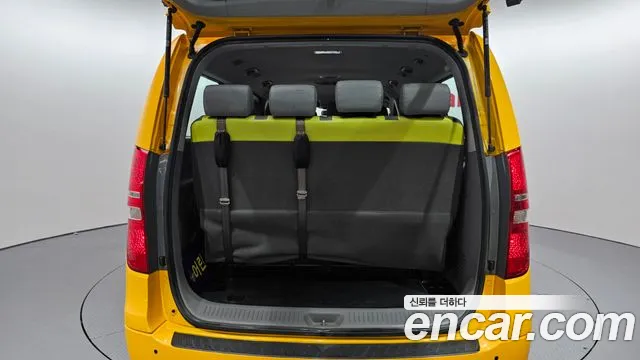 Hyundai Starex 2019 — фото 20