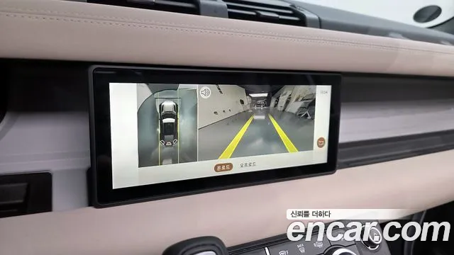 Land Rover Defender 2023 — фото 15