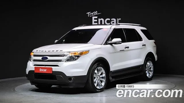 Ford Explorer 2014 — фото 1