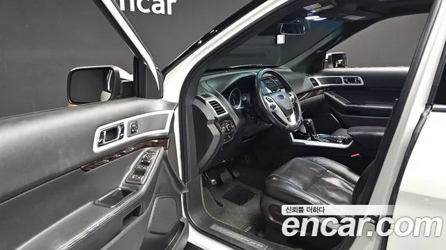 Ford Explorer 2014 — фото 11