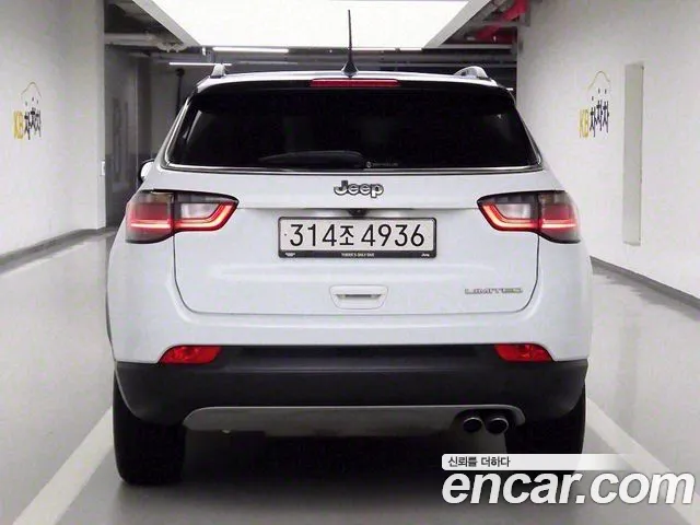 Jeep Compass 2022 — фото 3
