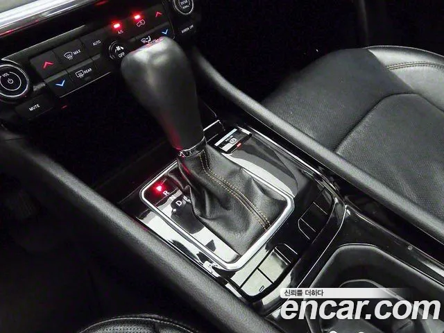 Jeep Compass 2022 — фото 11