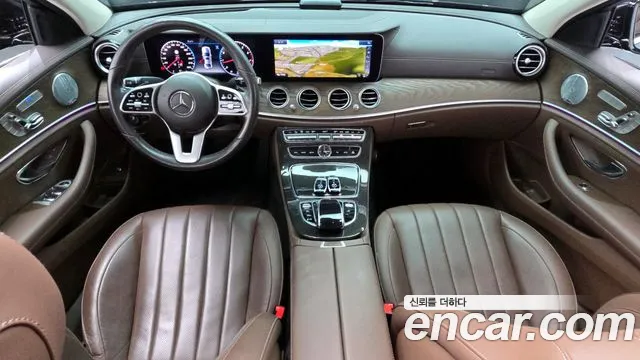 Mercedes-Benz E-Class 2019 — фото 7