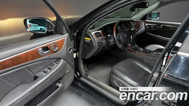 Hyundai Equus 2013 — фото 11