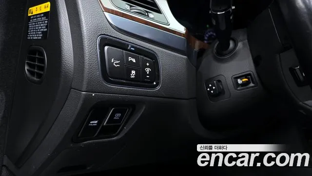 Hyundai Equus 2013 — фото 14