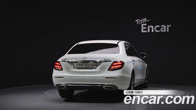 Mercedes-Benz E-Class 2019 — фото 4