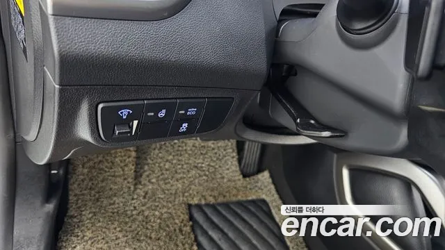 Hyundai Veloster 2016 — фото 16