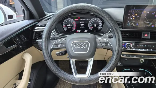 Audi A4 2021 — фото 13