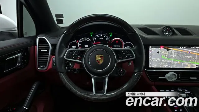 Porsche Cayenne 2021 — фото 13