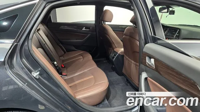 Hyundai Sonata 2018 — фото 12