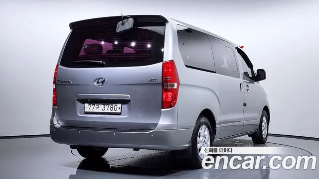 Hyundai Starex 2015 — фото 2