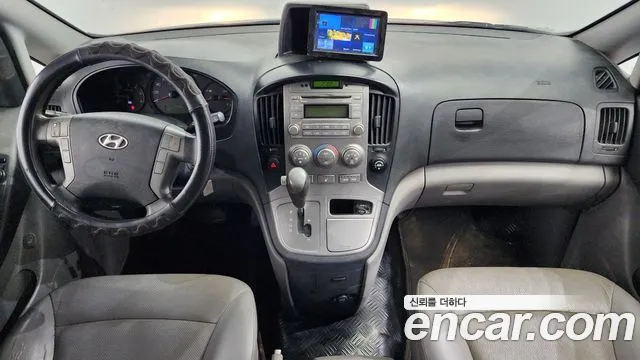 Hyundai Starex 2015 — фото 7