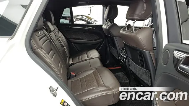 Mercedes-Benz GLE-Class 2019 — фото 12