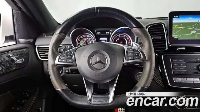 Mercedes-Benz GLE-Class 2019 — фото 13