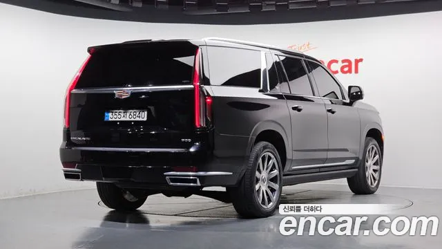 Cadillac Escalade 2022 — фото 2