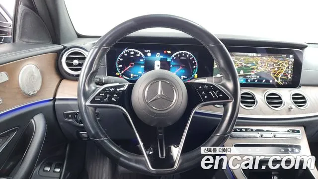 Mercedes-Benz E-Class 2021 — фото 13