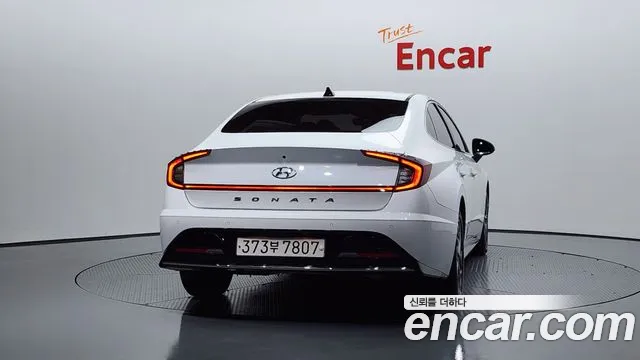 Hyundai Sonata 2022 — фото 4
