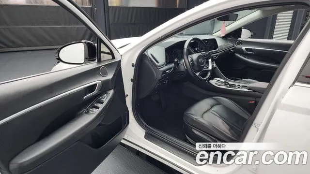 Hyundai Sonata 2022 — фото 10