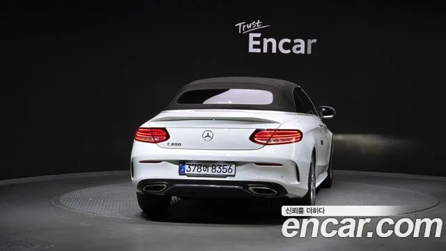 Mercedes-Benz C-Class 2023 — фото 4