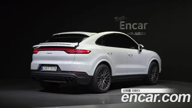 Porsche Cayenne 2021 — фото 2