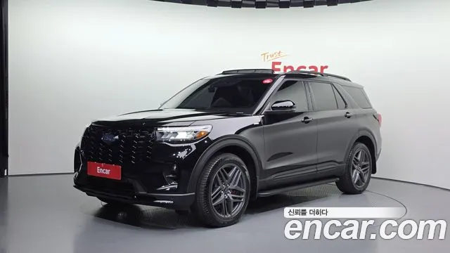 Ford Explorer 2025 — фото 1