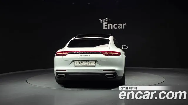 Porsche Panamera 2018 — фото 4