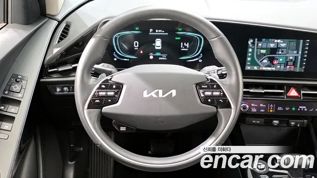 Kia Niro 2022 — фото 13