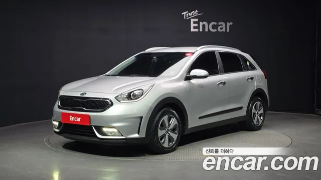 Kia Niro 2018 — фото 1