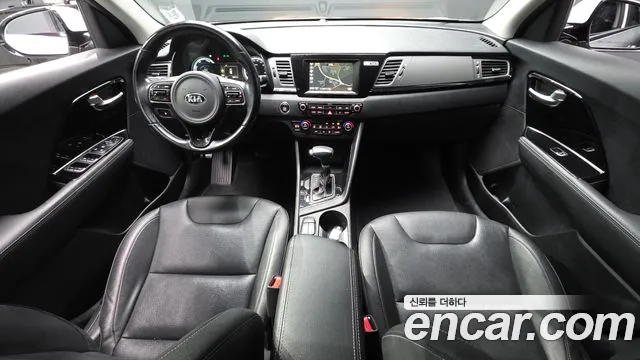 Kia Niro 2018 — фото 7