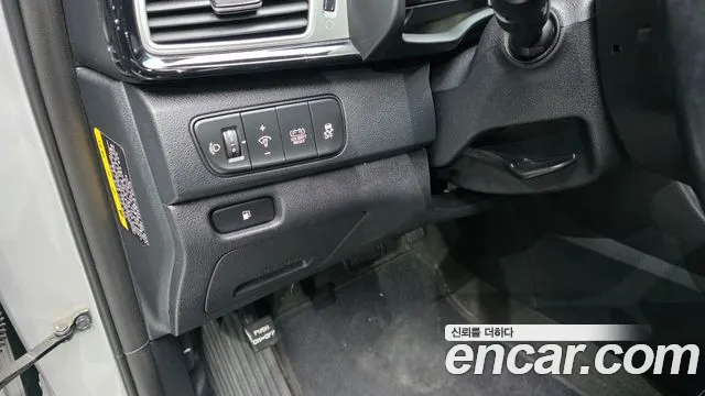 Kia Niro 2018 — фото 14